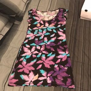 Short sleeve light weight summer dress.